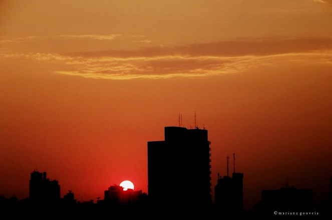 Bordar o sol no teu céu,